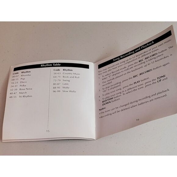 The Sharper Image Play 'N' Roll Digital Piano With Storage Case 49 Keys 99 tones - Picture 10 of 11